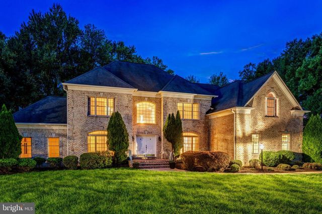 9395 WOLF TRAP CREEK CT, Great Falls, VA 22066