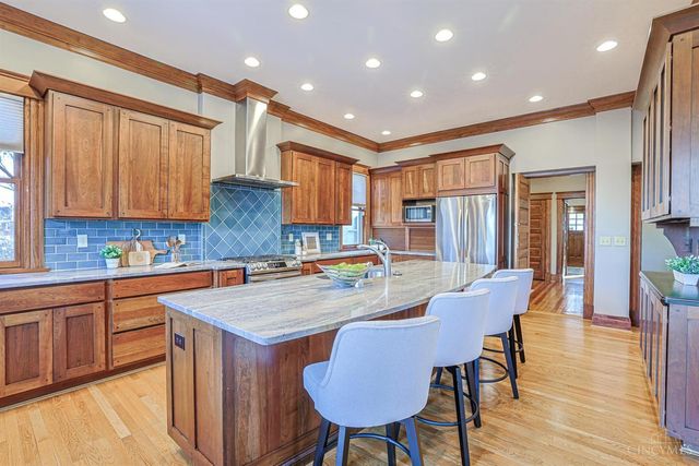 3583 Mooney Avenue, Cincinnati, OH 45208