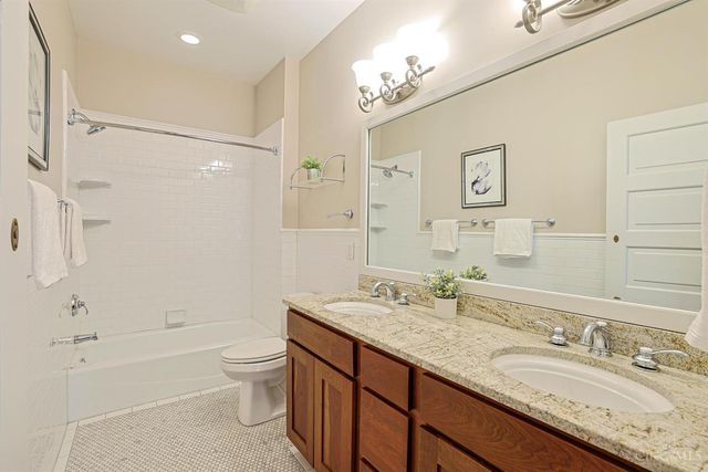 3583 Mooney Avenue, Cincinnati, OH 45208