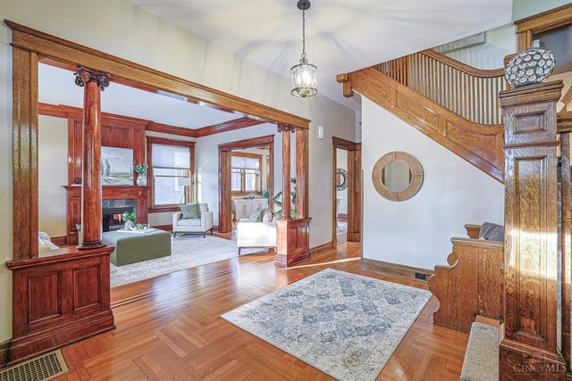 3583 Mooney Avenue, Cincinnati, OH 45208