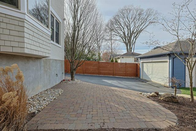 3583 Mooney Avenue, Cincinnati, OH 45208