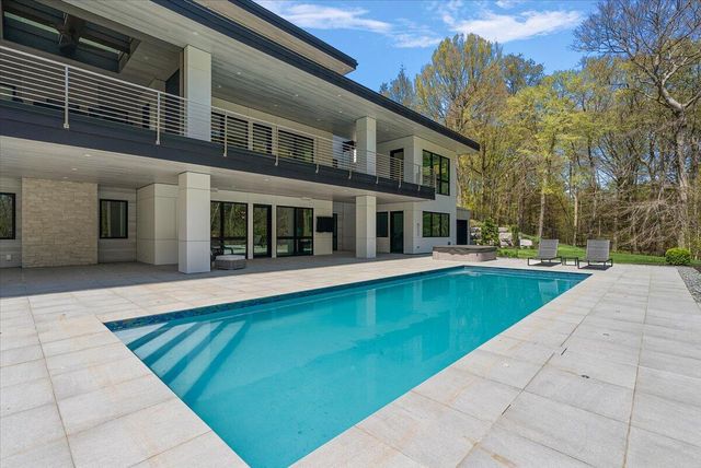 329 N Lakeshore Drive, Holland, MI 49424