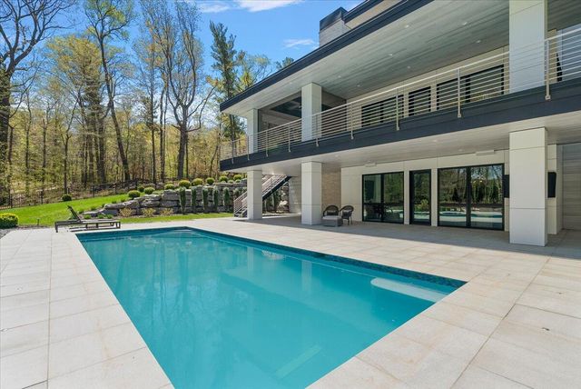 329 N Lakeshore Drive, Holland, MI 49424