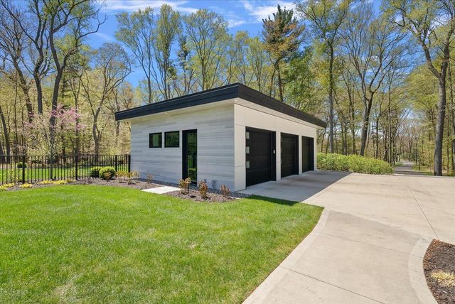 329 N Lakeshore Drive, Holland, MI 49424