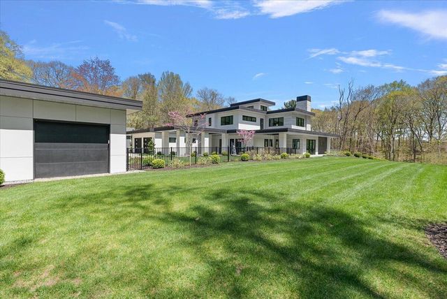 329 N Lakeshore Drive, Holland, MI 49424