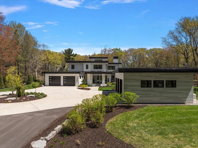 329 N Lakeshore Drive, Holland, MI 49424