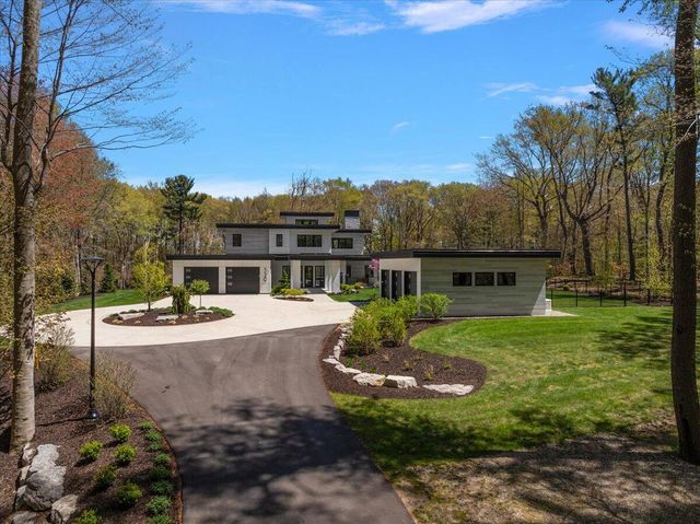 329 N Lakeshore Drive, Holland, MI 49424