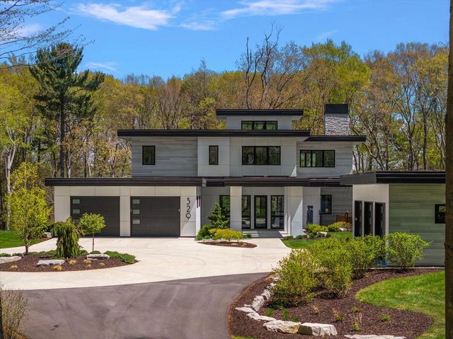 329 N Lakeshore Drive, Holland, MI 49424