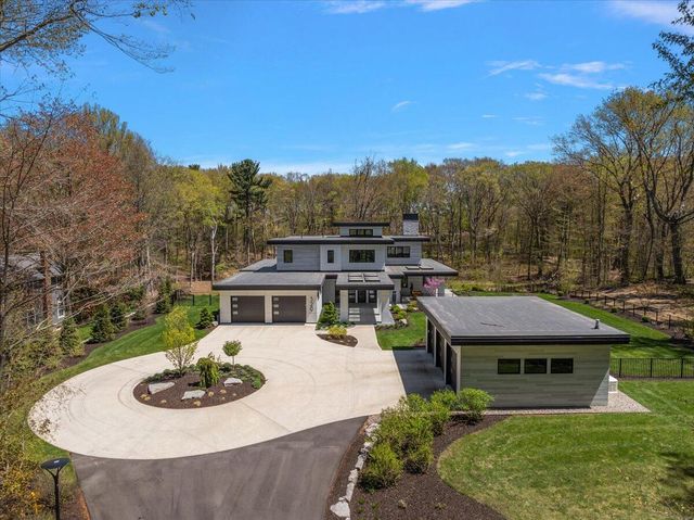 329 N Lakeshore Drive, Holland, MI 49424