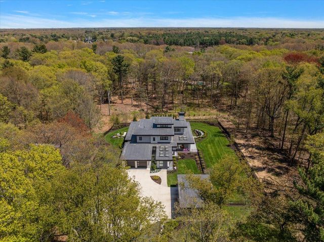 329 N Lakeshore Drive, Holland, MI 49424