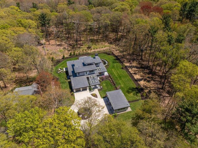 329 N Lakeshore Drive, Holland, MI 49424