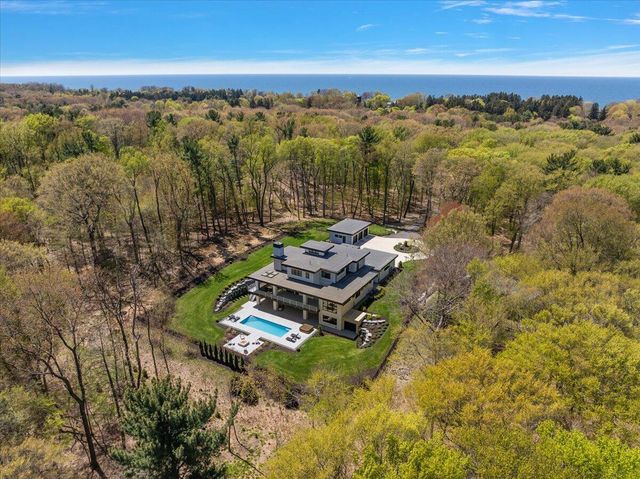 329 N Lakeshore Drive, Holland, MI 49424