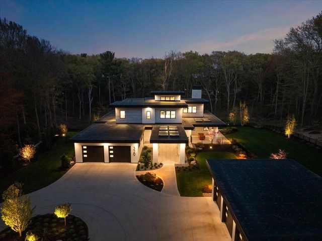 329 N Lakeshore Drive, Holland, MI 49424