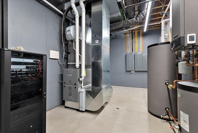 329 N Lakeshore Drive, Holland, MI 49424