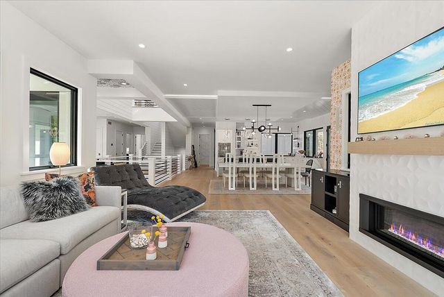 329 N Lakeshore Drive, Holland, MI 49424