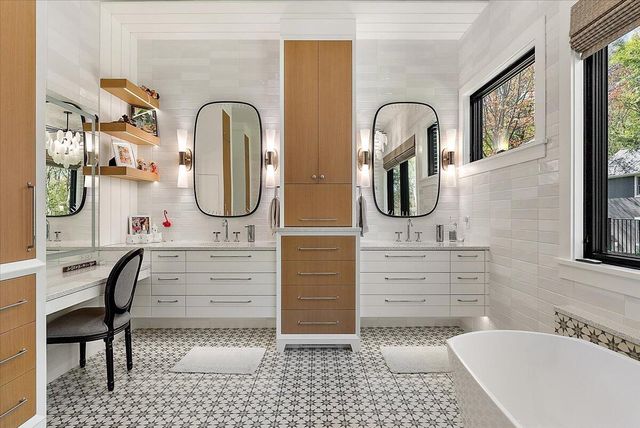 329 N Lakeshore Drive, Holland, MI 49424