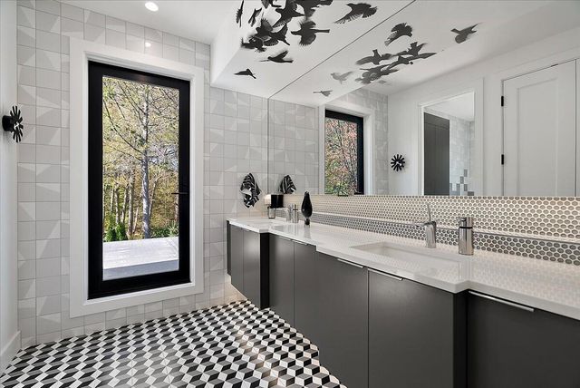 329 N Lakeshore Drive, Holland, MI 49424