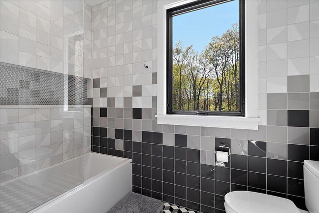 329 N Lakeshore Drive, Holland, MI 49424