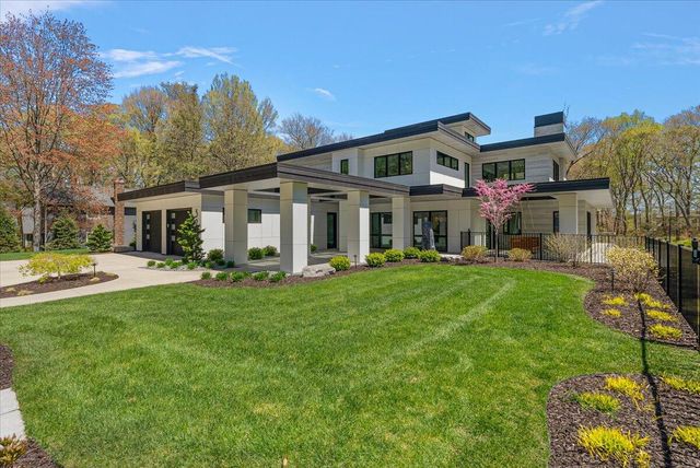 329 N Lakeshore Drive, Holland, MI 49424