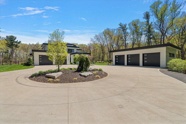 329 N Lakeshore Drive, Holland, MI 49424