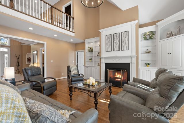 137 Clearcreek Drive, Boiling Springs, SC 29316