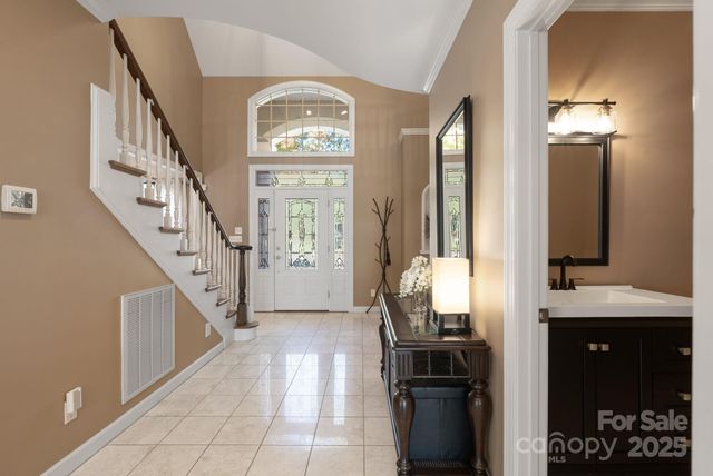 137 Clearcreek Drive, Boiling Springs, SC 29316