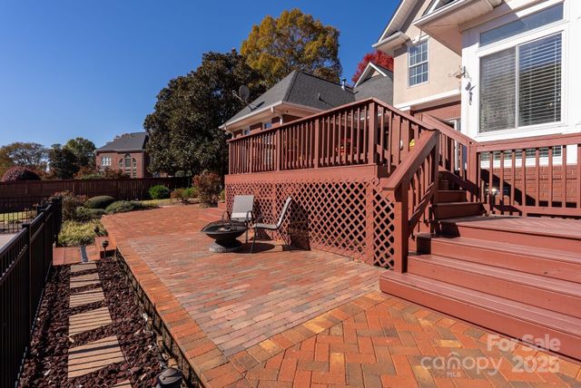 137 Clearcreek Drive, Boiling Springs, SC 29316