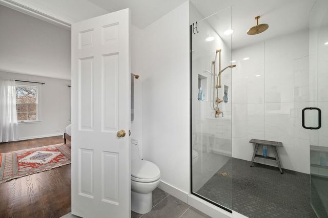 571 Lexington Drive, Lake Forest, IL 60045