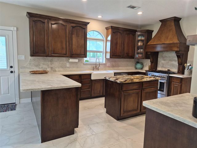 1507 County Road 878a, Sweeny, TX 77480