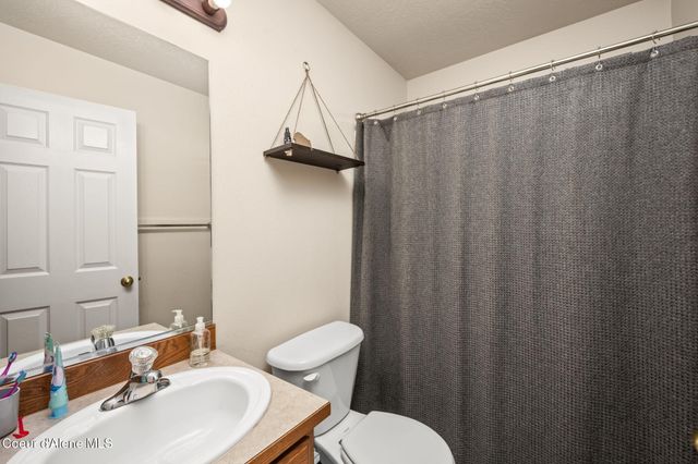 2473 N Bunchgrass DR, Post Falls, ID 83854