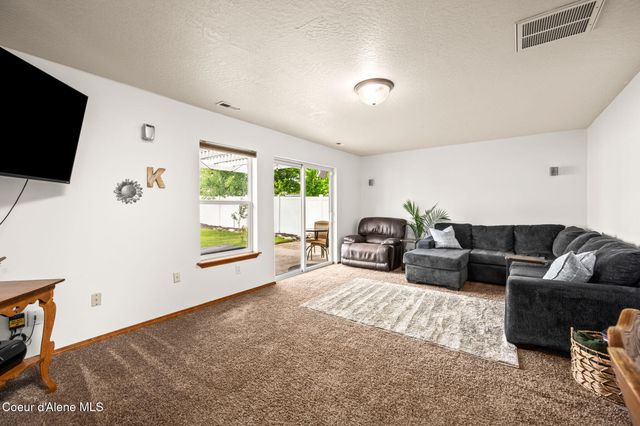 2473 N Bunchgrass DR, Post Falls, ID 83854