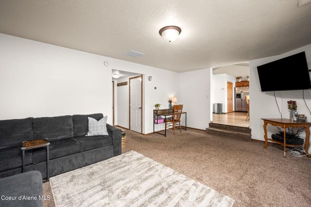 2473 N Bunchgrass DR, Post Falls, ID 83854