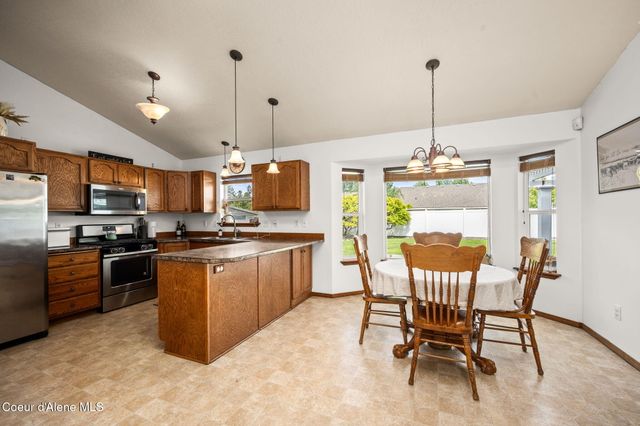 2473 N Bunchgrass DR, Post Falls, ID 83854