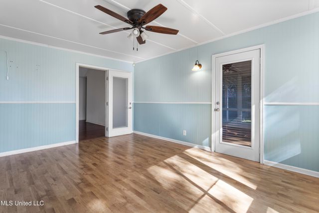 2115 Lauren Drive, Biloxi, MS 39532