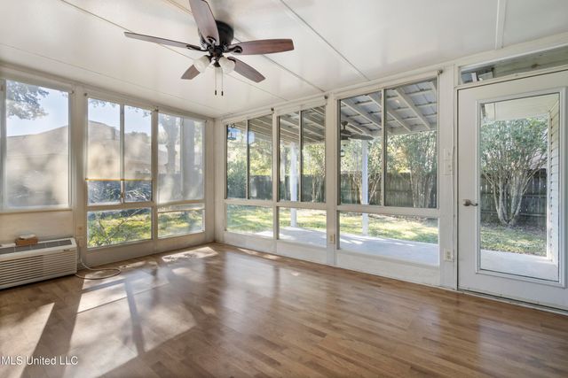 2115 Lauren Drive, Biloxi, MS 39532