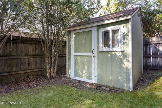 2115 Lauren Drive, Biloxi, MS 39532