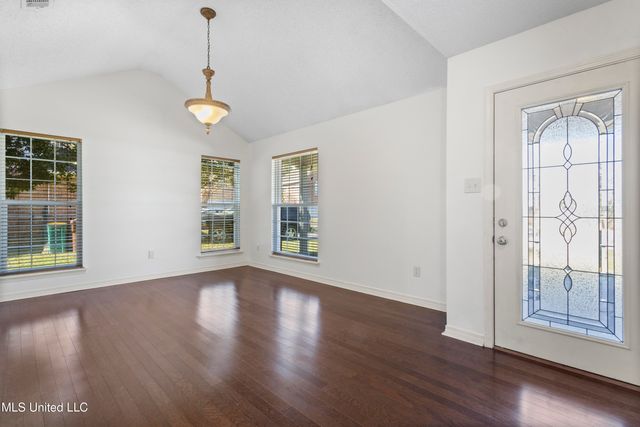 2115 Lauren Drive, Biloxi, MS 39532