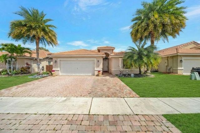 1531 SW 194th Ter, Pembroke Pines, FL 33029