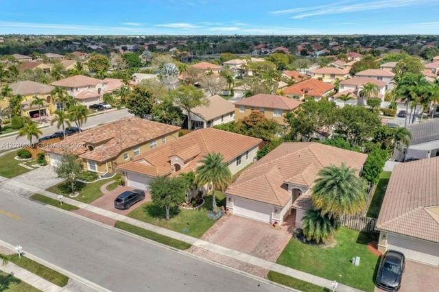 1531 SW 194th Ter, Pembroke Pines, FL 33029
