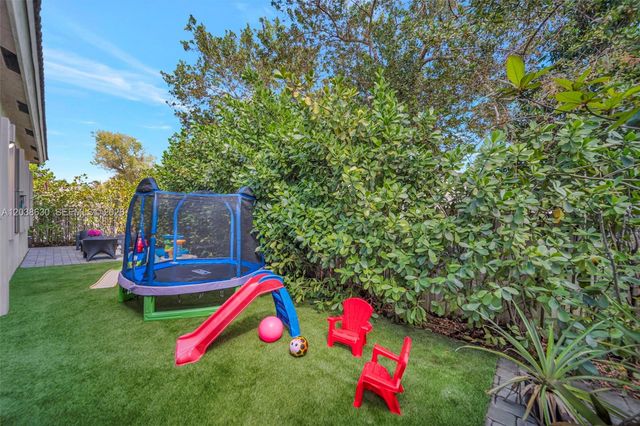 1531 SW 194th Ter, Pembroke Pines, FL 33029