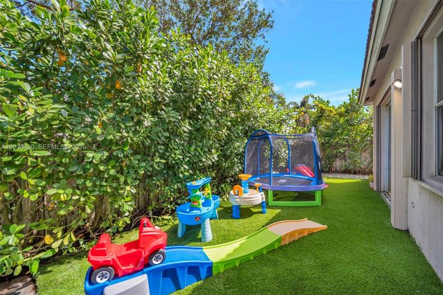 1531 SW 194th Ter, Pembroke Pines, FL 33029