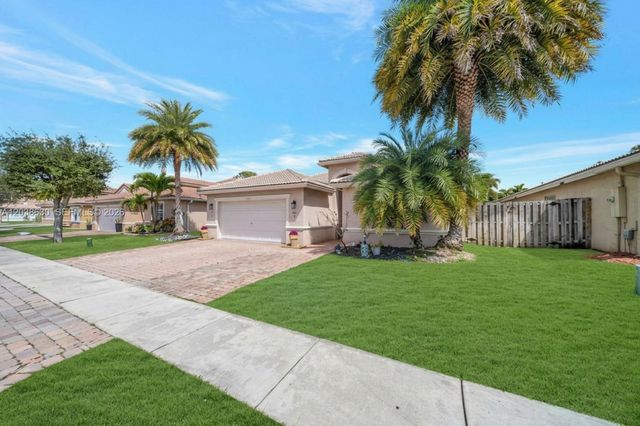 1531 SW 194th Ter, Pembroke Pines, FL 33029