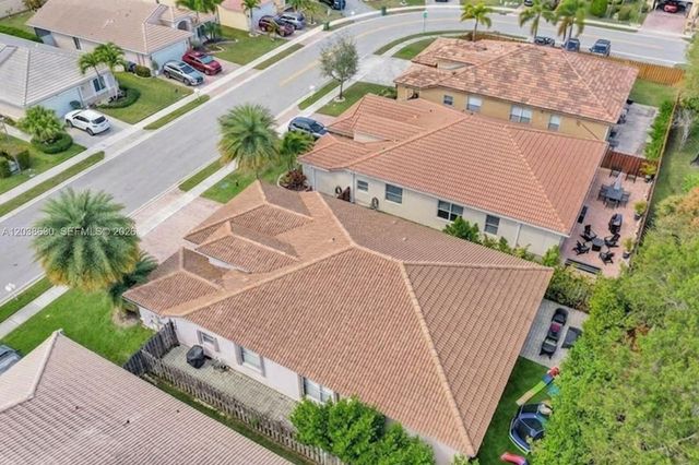 1531 SW 194th Ter, Pembroke Pines, FL 33029