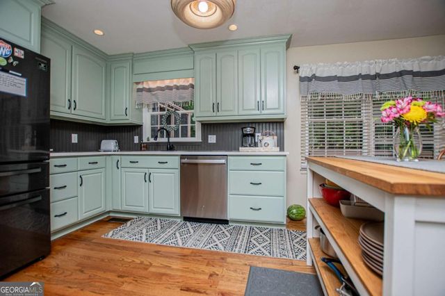 100 Camp Drive, Carrollton, GA 30117