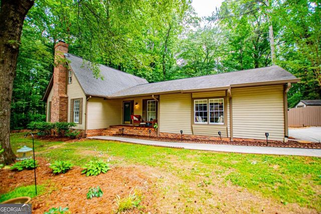 100 Camp Drive, Carrollton, GA 30117