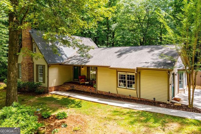 100 Camp Drive, Carrollton, GA 30117