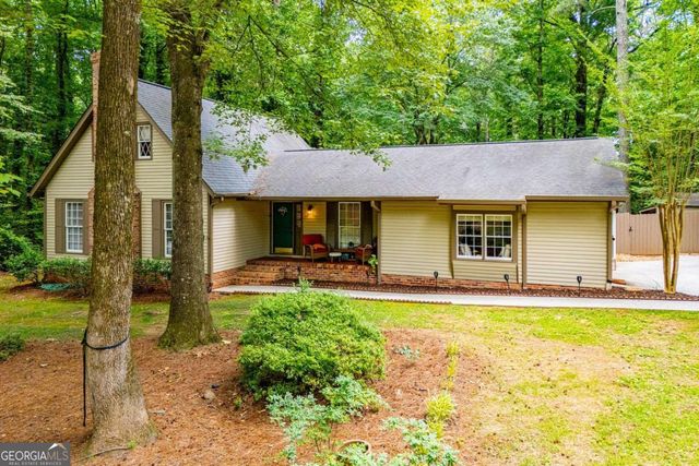 100 Camp Drive, Carrollton, GA 30117