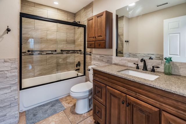 3004 22nd Avenue SE, Rio Rancho, NM 87124