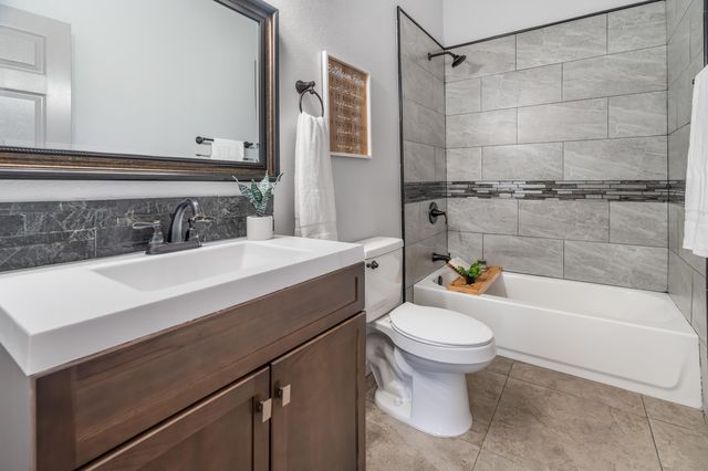 3004 22nd Avenue SE, Rio Rancho, NM 87124
