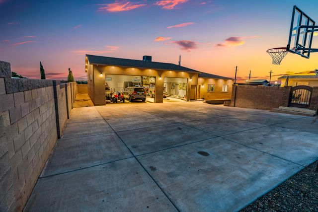 3004 22nd Avenue SE, Rio Rancho, NM 87124